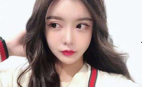 网红小茵茵,从素人到现象级的蜕变之路