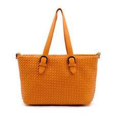 今日头条女包搭配图,时尚与实用并存