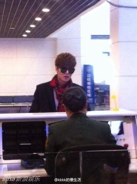 明星武汉机场,瞬间捕捉星光熠熠