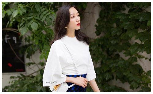 女明星白色衣服的照片