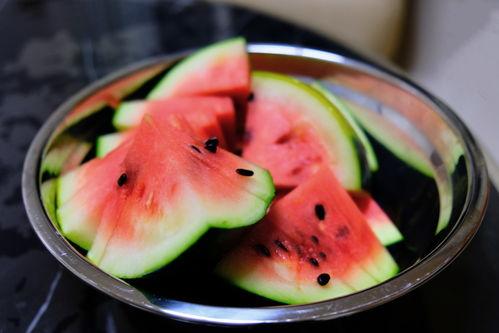 吃瓜日记壁纸高清,高清壁纸中的吃瓜日记