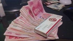 手臂纹钱的女网红,揭秘手臂纹钱女网红的时尚传奇”