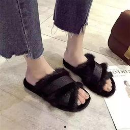 网红爆款毛毛拖鞋,温暖舒适成为潮流新宠